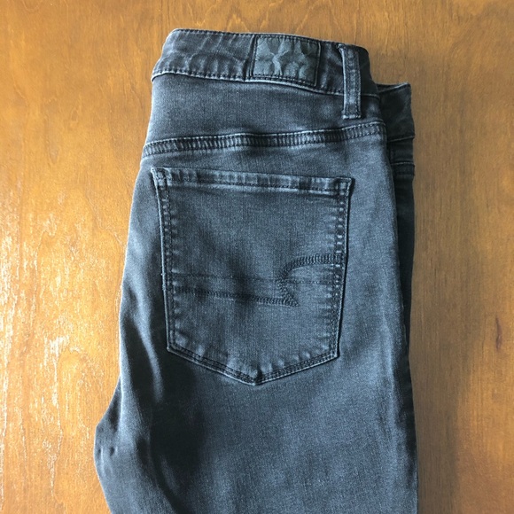 Black AEO Skinny Jegging